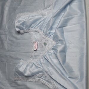 Vintage Carriage Court Embroidered Floral Lace Night Gown Size M Baby Blue Sheer